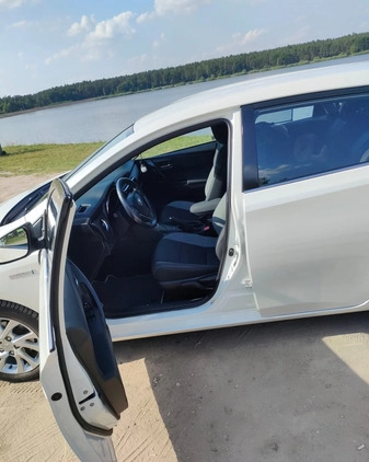 Toyota Auris cena 52900 przebieg: 151000, rok produkcji 2013 z Kalisz małe 211